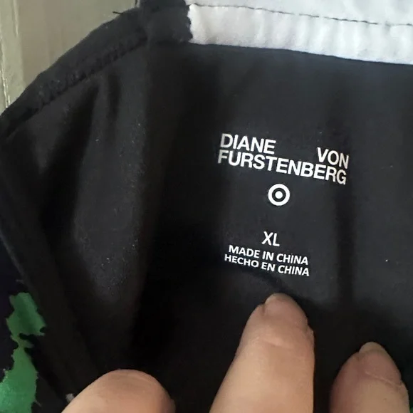 156 Diane Von Furstenberg Blue and Green Patterned Sports Bra XL - Picture 2 of 3